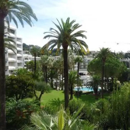 One Bedroom In Walking Distance From The Beaches And Shopping Of 878 Апартаменты Канны